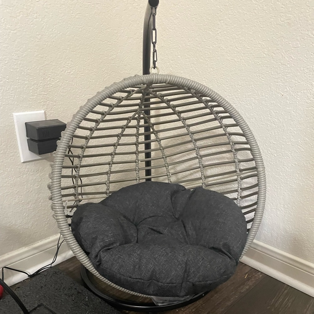 Cat/Dog Egg Chair Bed